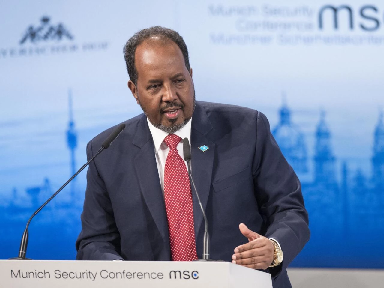 RAIS WA SOMALI ASEMA AMENUSURIKA KIFO KWENYE MAJARIBIO KADHAA YA AL-SHABAB