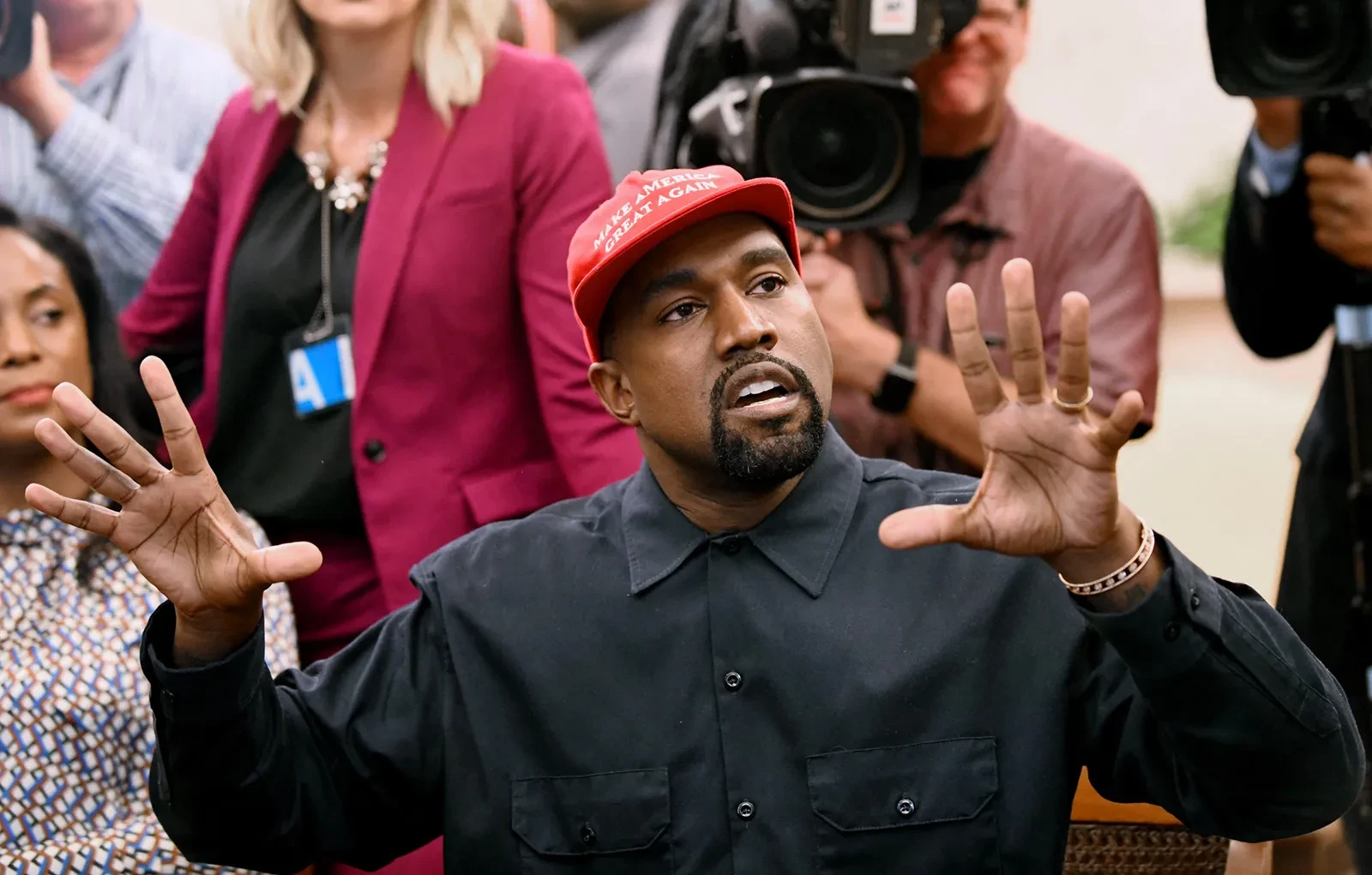 KANYE WEST AFUNGULIWA KESI YA UNYANYASAJI WA KINGONO