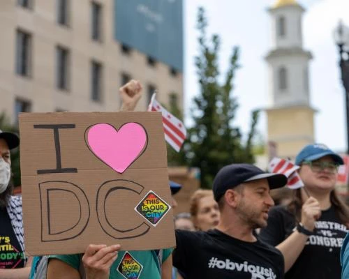 WANAJESHI WACHUKUA NAFASI YA POLIC  WASHINGTON DC ,MAREKANI