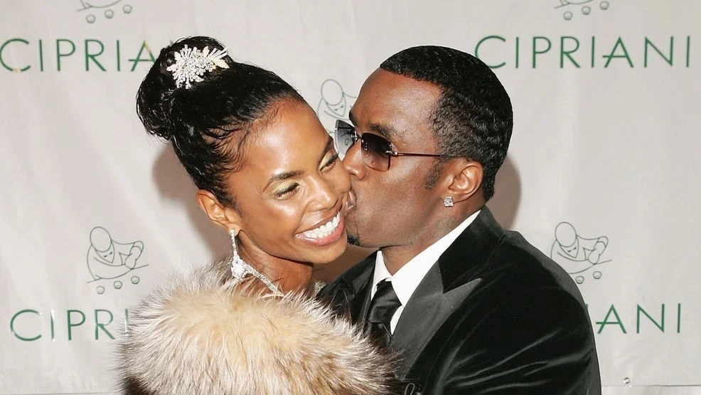 DIDDY AMEOMBA MHAKAMA ISITISHE MASHITAKA JUU YAKE KWA SABABU ZIFWATAZO DIDDY AMEOMBA MHAKAMA ISITISHE MASHITAKA JUU YAKE KWA SABABU ZIFWATAZO