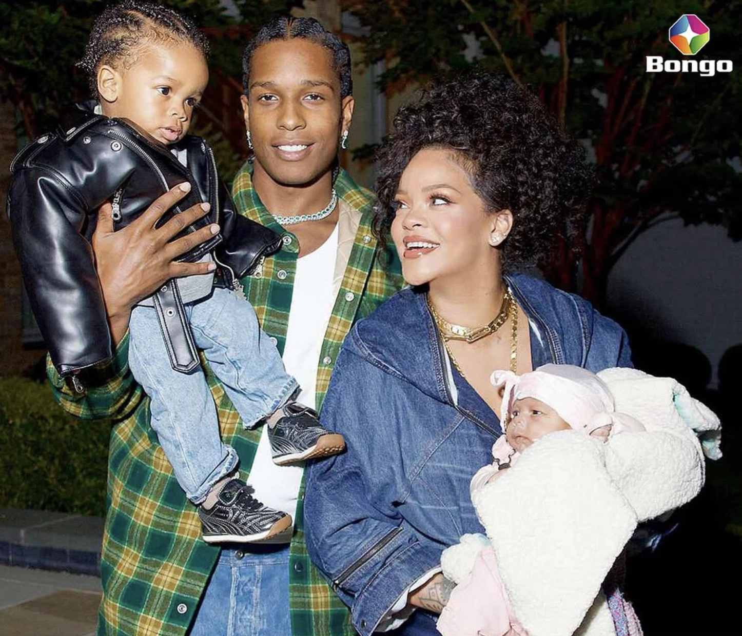 RIHANNA : FAMILIA KWANZA MUZIKI BAADAE RIHANNA : FAMILIA KWANZA MUZIKI BAADAE